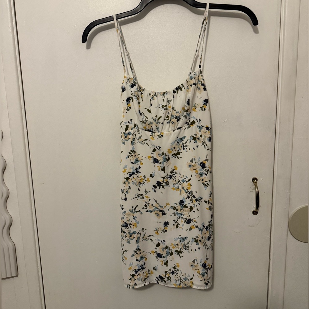 Abercrombie & Fitch White Floral Dress